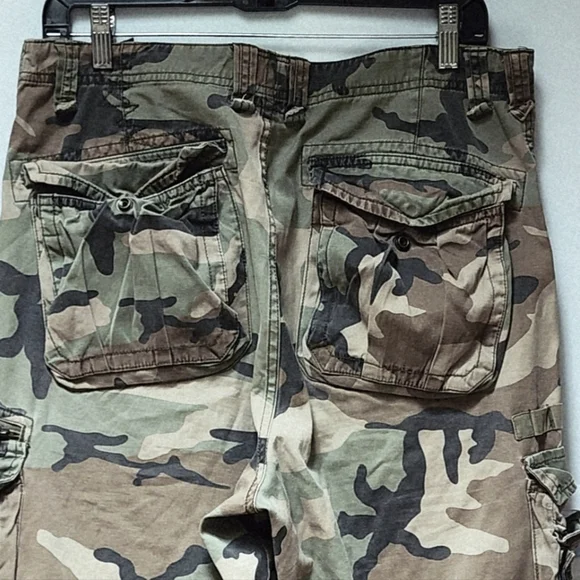 No Boundaries Men's Vintage Camo Cargo Zip Off Option Pants Pockets Sz 34" X 32" - Picture 7 of 12
